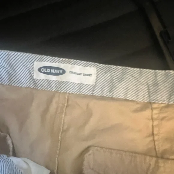 Old Navy Tan Bermuda Shorts Cotton Blend Classic - Picture 3 of 4